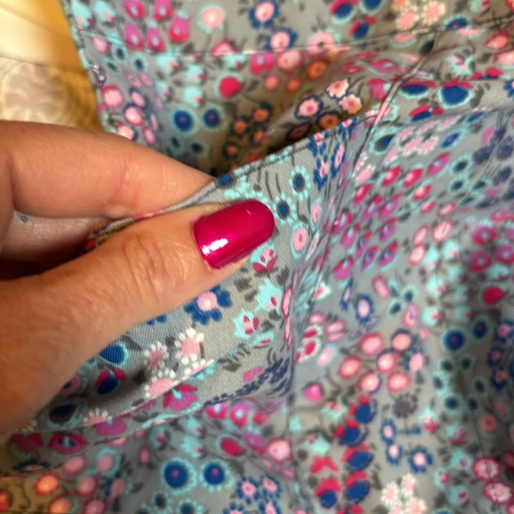 Vera Bradley scrub top small - Picture 6 of 9